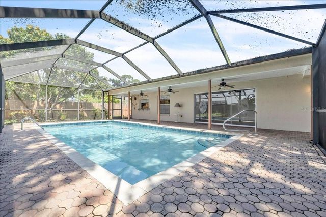 5012 PALM AIRE DRIVE, Sarasota, FL 34243
