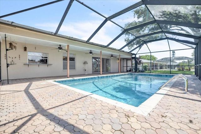 5012 PALM AIRE DRIVE, Sarasota, FL 34243