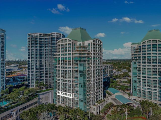 3400 SW 27th Ave 602, Miami, FL 33133