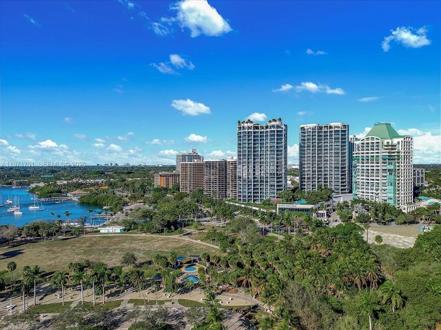 3400 SW 27th Ave 602, Miami, FL 33133