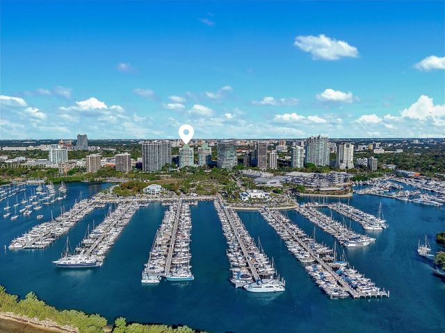 3400 SW 27th Ave 602, Miami, FL 33133