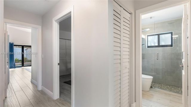 9986 NW 52nd ST, Sunrise, FL 33351