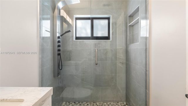 9986 NW 52nd ST, Sunrise, FL 33351