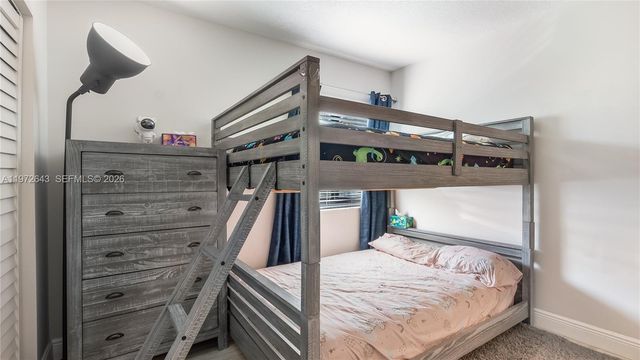 9986 NW 52nd ST, Sunrise, FL 33351