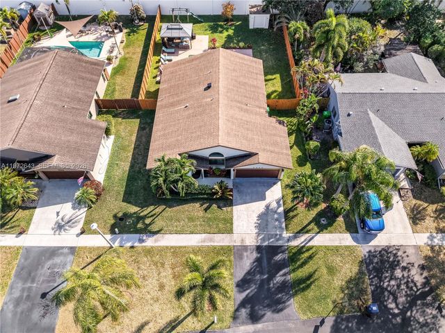 9986 NW 52nd ST, Sunrise, FL 33351