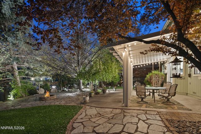 2260 Ridgeview Terrace, Reno, NV 89519