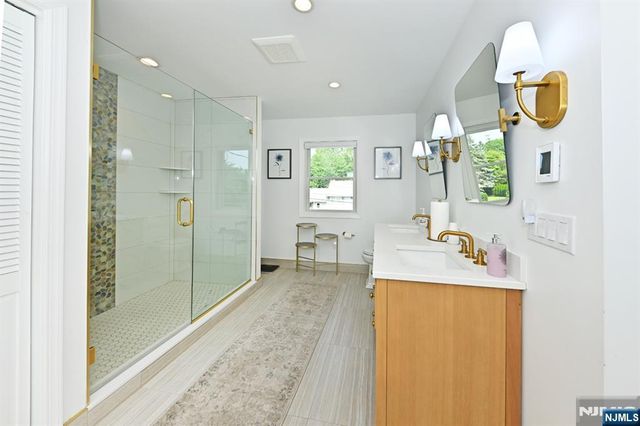 237 Woodfield Road, Twp Of Washington, NJ 07676