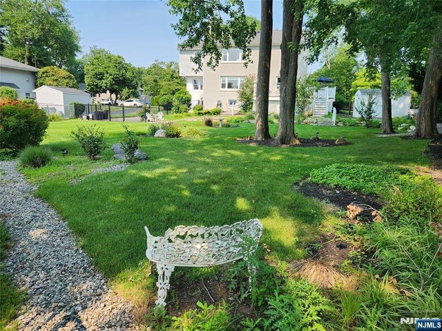 237 Woodfield Road, Twp Of Washington, NJ 07676