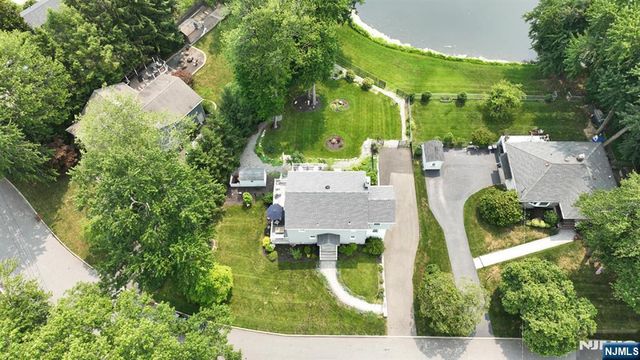 237 Woodfield Road, Twp Of Washington, NJ 07676