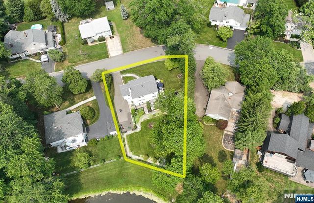 237 Woodfield Road, Twp Of Washington, NJ 07676