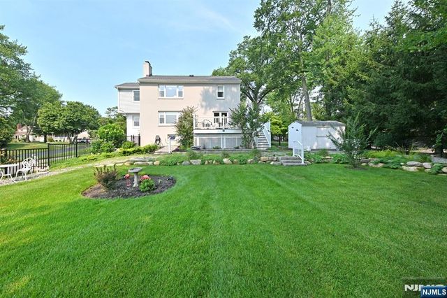 237 Woodfield Road, Twp Of Washington, NJ 07676