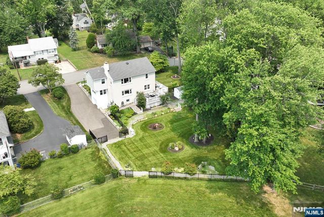 237 Woodfield Road, Twp Of Washington, NJ 07676