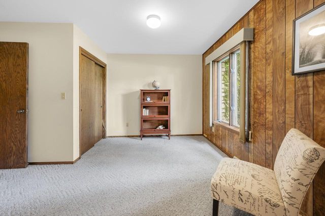 2515 W Wending DRIVE, Glendale, WI 53209