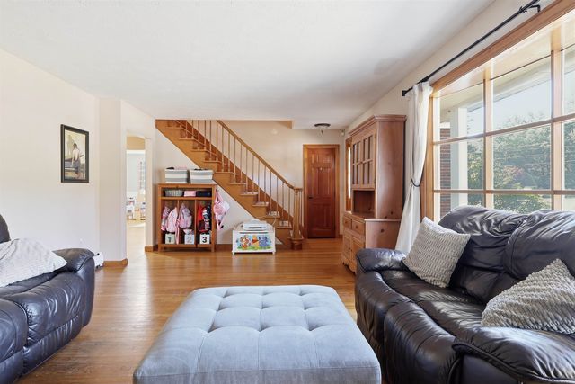 3 Cardinal Drive, Hudson, NH 03051