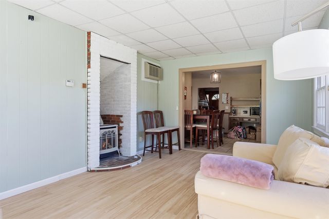 3 Cardinal Drive, Hudson, NH 03051