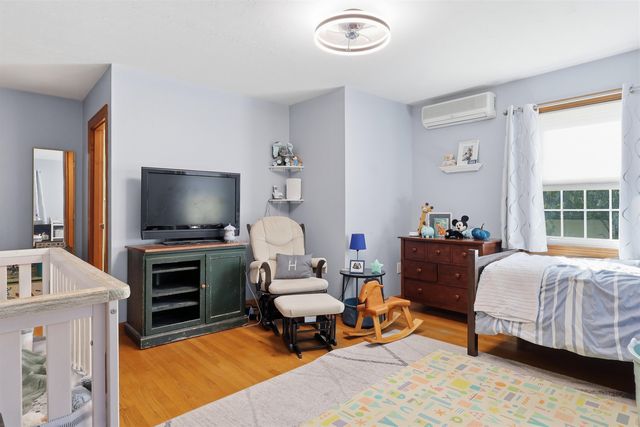 3 Cardinal Drive, Hudson, NH 03051