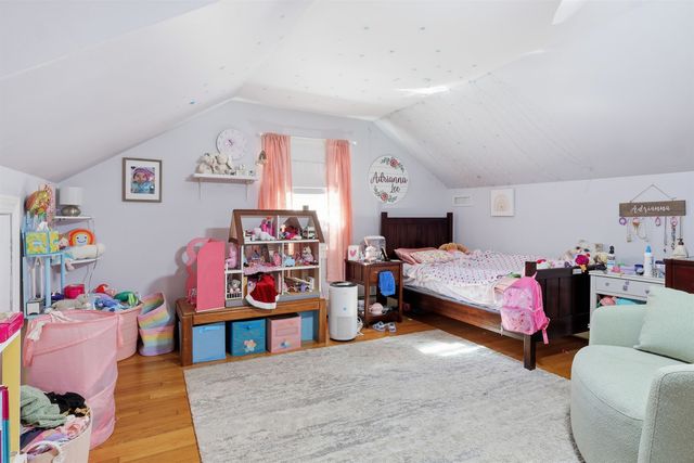 3 Cardinal Drive, Hudson, NH 03051