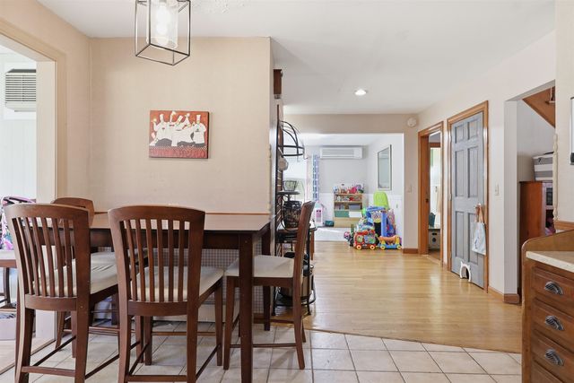 3 Cardinal Drive, Hudson, NH 03051