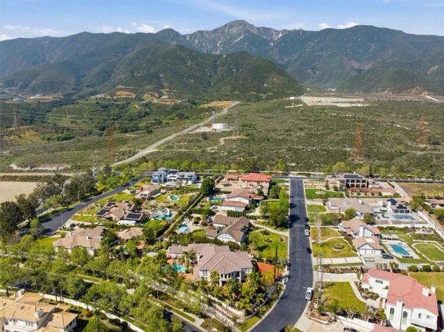 4972 Clover, Rancho Cucamonga, CA 91737