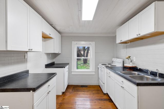 1 Frost Street, Pelzer, SC 29669