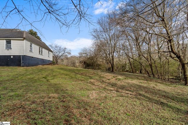 1 Frost Street, Pelzer, SC 29669