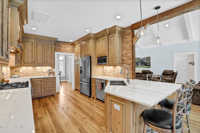 207 Ottaway Court, Hampstead, NC 28443