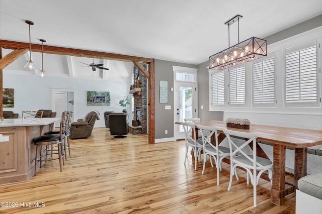 207 Ottaway Court, Hampstead, NC 28443