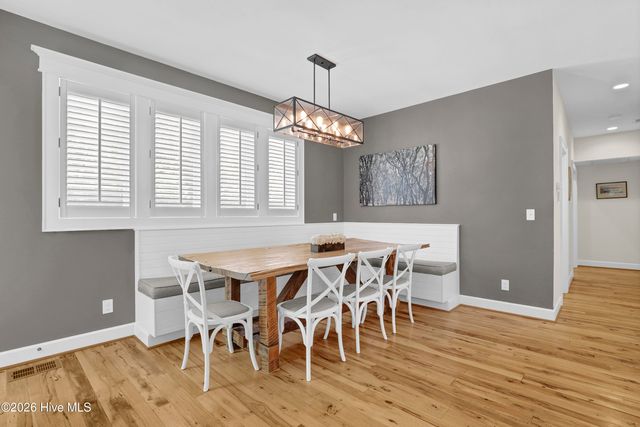 207 Ottaway Court, Hampstead, NC 28443