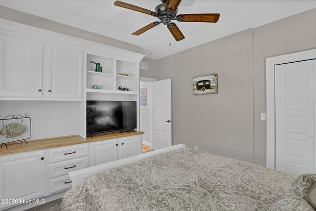 207 Ottaway Court, Hampstead, NC 28443
