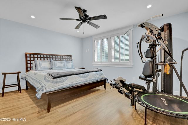 207 Ottaway Court, Hampstead, NC 28443