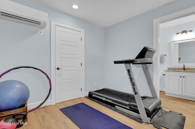 207 Ottaway Court, Hampstead, NC 28443