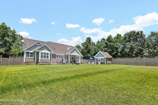 207 Ottaway Court, Hampstead, NC 28443