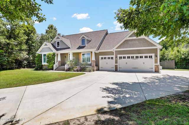 207 Ottaway Court, Hampstead, NC 28443