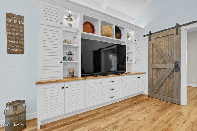 207 Ottaway Court, Hampstead, NC 28443
