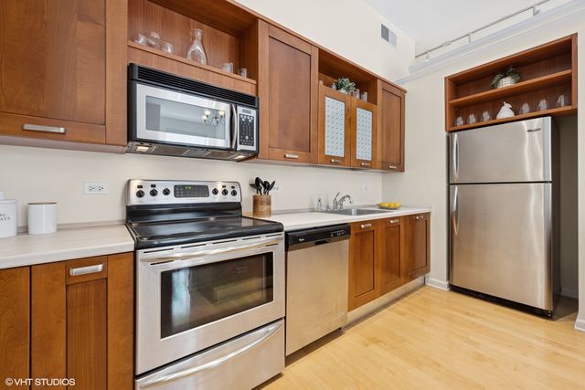 807 Church Street 503, Evanston, IL 60201