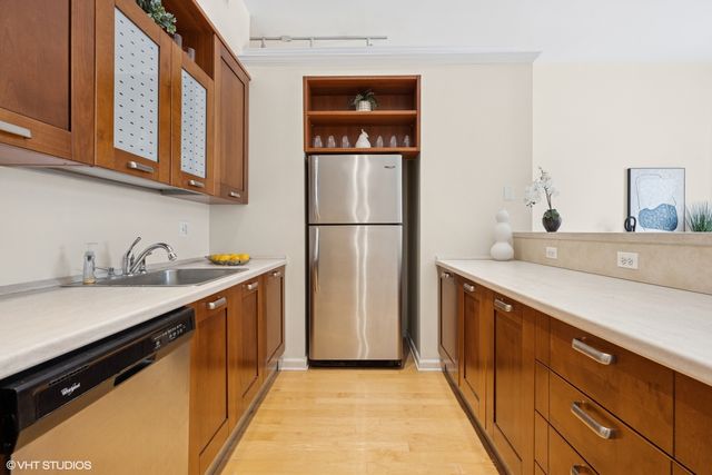 807 Church Street 503, Evanston, IL 60201