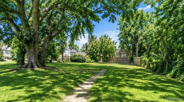 2627 Wabash Street, Detroit, MI 48216