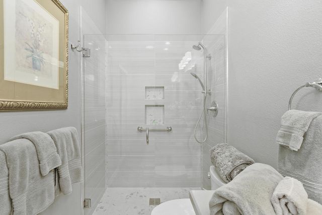 201 Kavenish Drive, Rancho Mirage, CA 92270