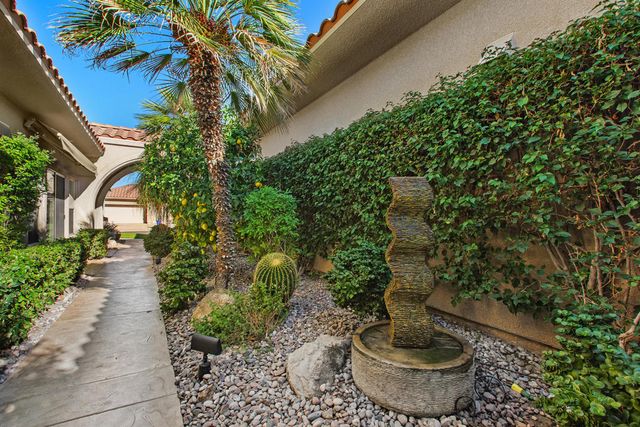201 Kavenish Drive, Rancho Mirage, CA 92270