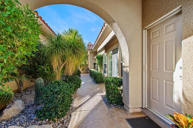 201 Kavenish Drive, Rancho Mirage, CA 92270