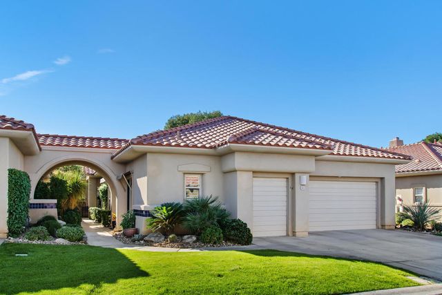 201 Kavenish Drive, Rancho Mirage, CA 92270