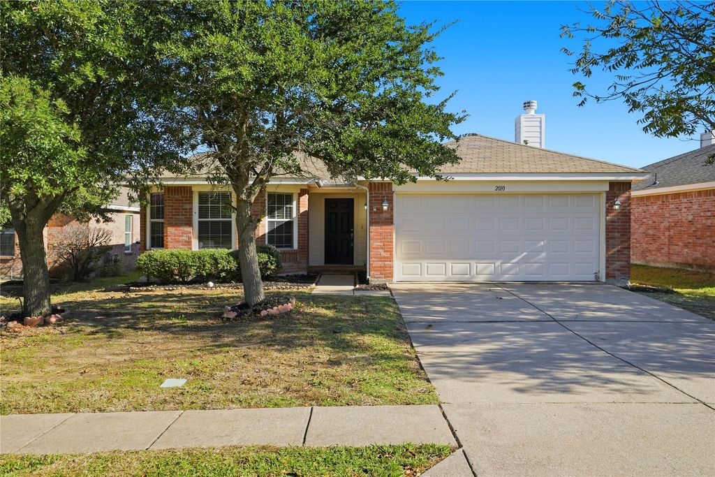 2010 Misty Hollow Court, Forney, TX 75126