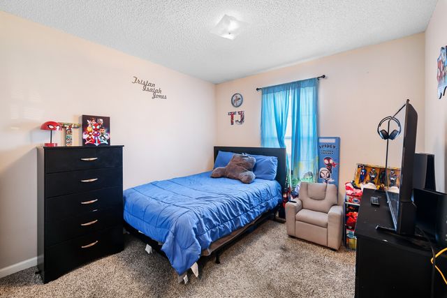 3263 Tabby Dr, Clarksville, TN 37042