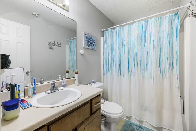 3263 Tabby Dr, Clarksville, TN 37042
