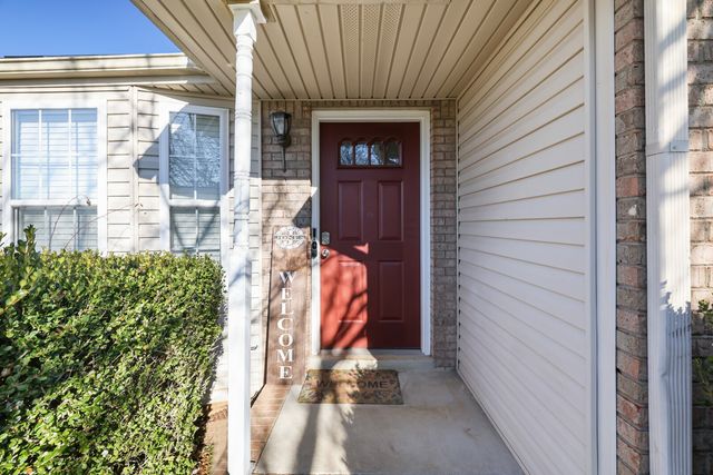 3263 Tabby Dr, Clarksville, TN 37042