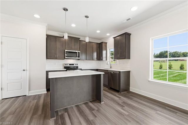 5364 Belmont Garden Drive, Walkertown, NC 27051