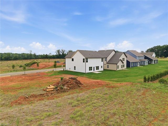 5364 Belmont Garden Drive, Walkertown, NC 27051