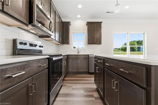 5364 Belmont Garden Drive, Walkertown, NC 27051