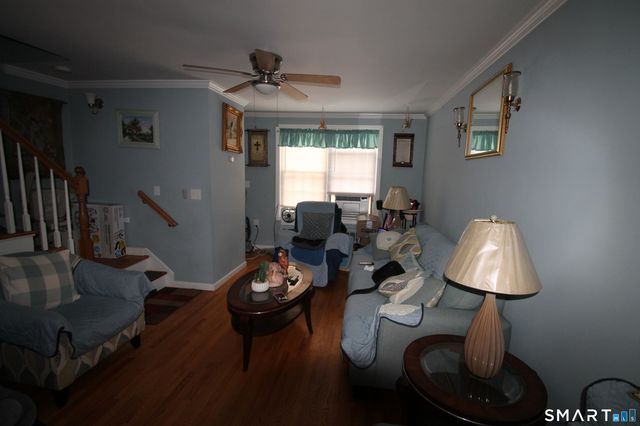 261 Pennsylvania Avenue 261, Bridgeport, CT 06610