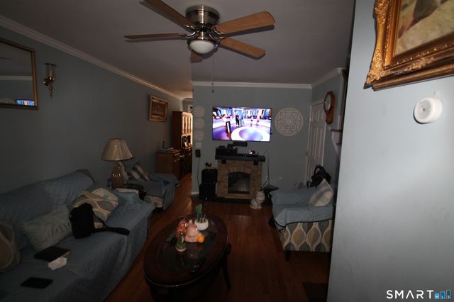 261 Pennsylvania Avenue 261, Bridgeport, CT 06610